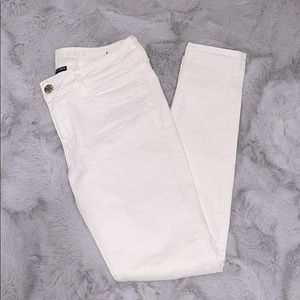 American Eagle White Skinny Jeans